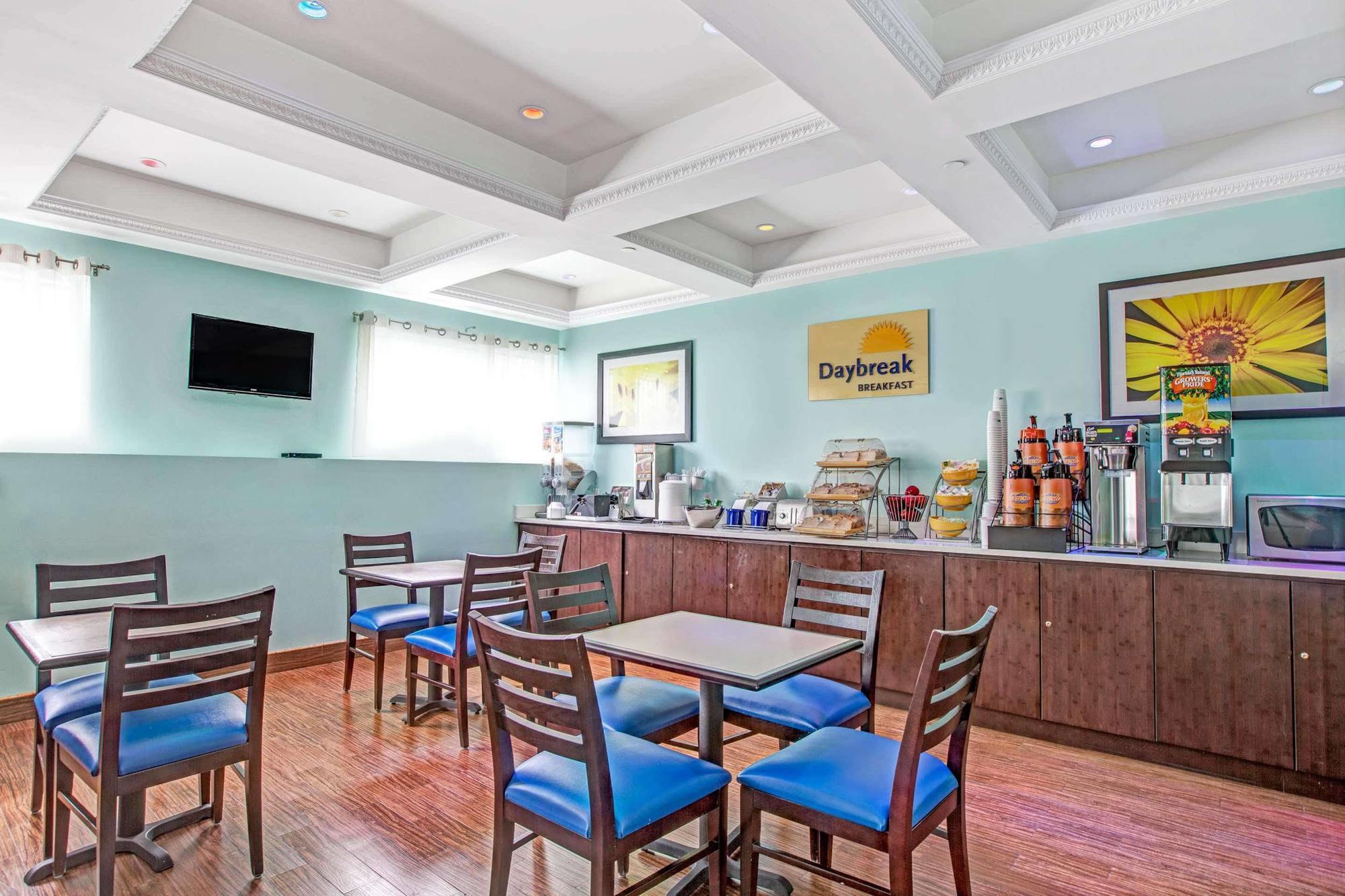Days Inn & Suites By Wyndham Ozone Park/Jfk Airport New York Buitenkant foto